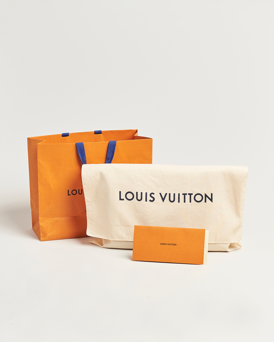 Herr | Louis Vuitton Pre-Owned Anton Brief Taiga Noir Silver | Louis Vuitton Pre-Owned | Anton Brief Taiga Noir Silver
