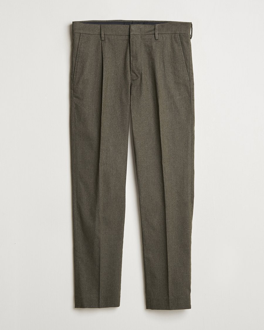 Herr | Byxor | NN07 | Bill Pleated Brushed Cotton Trousers Dark Army