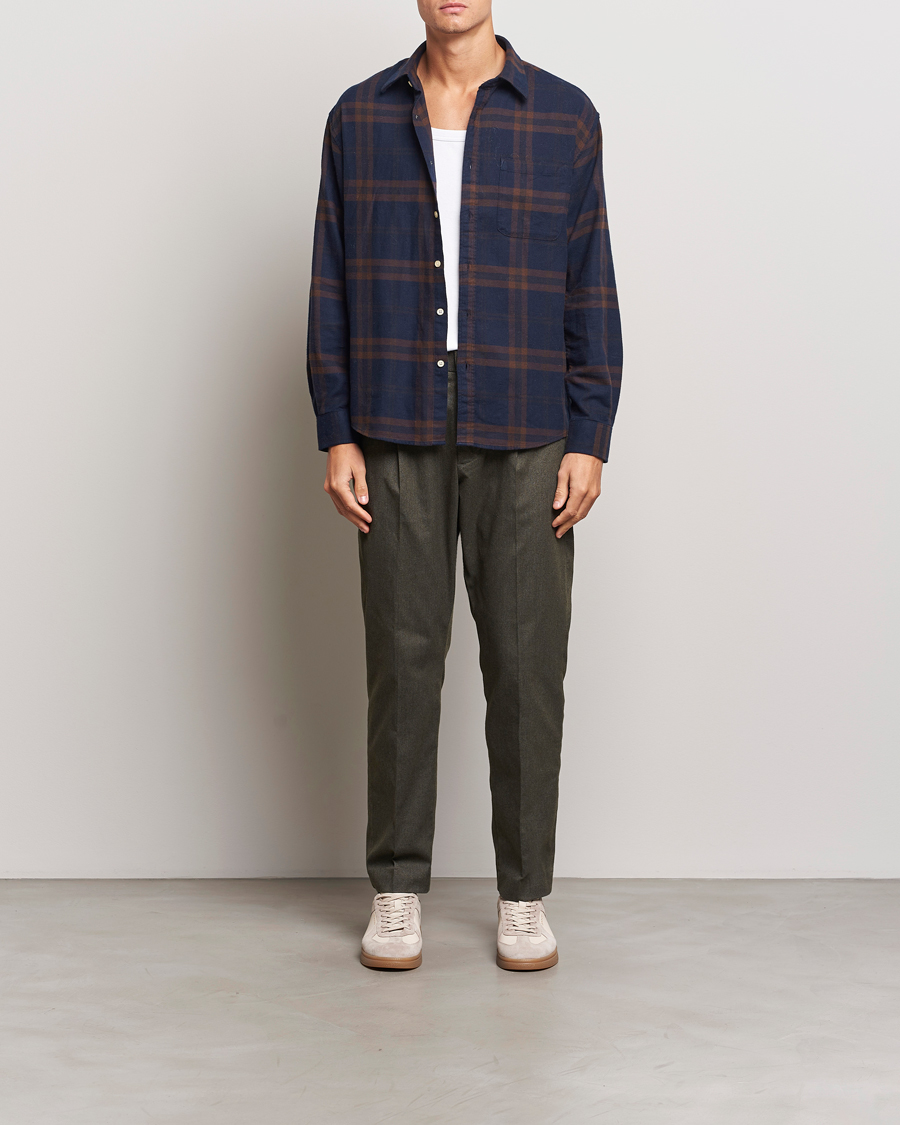 Herr | Byxor | NN07 | Bill Pleated Brushed Cotton Trousers Dark Army