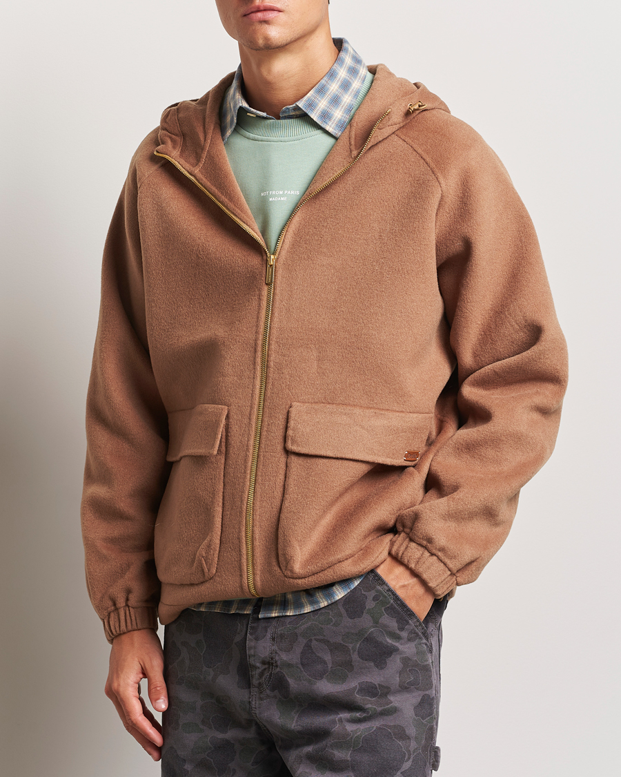 Herr | Jackor | Drôle de Monsieur | La Veste Capuche Wool Camel