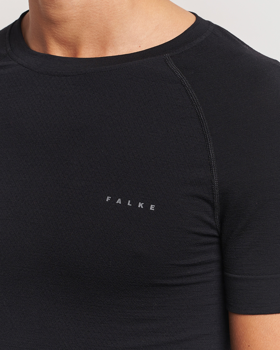 Herr | T-Shirts | Falke Sport | Wool Tech Light T-Shirt Black