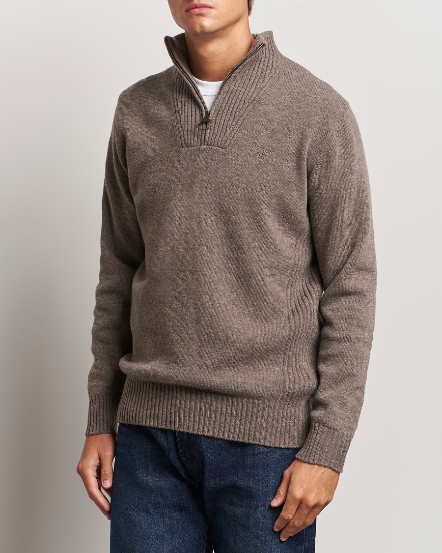 Herr | Tröjor | Barbour Lifestyle | Essential Lambswool Half Zip Dark Stone