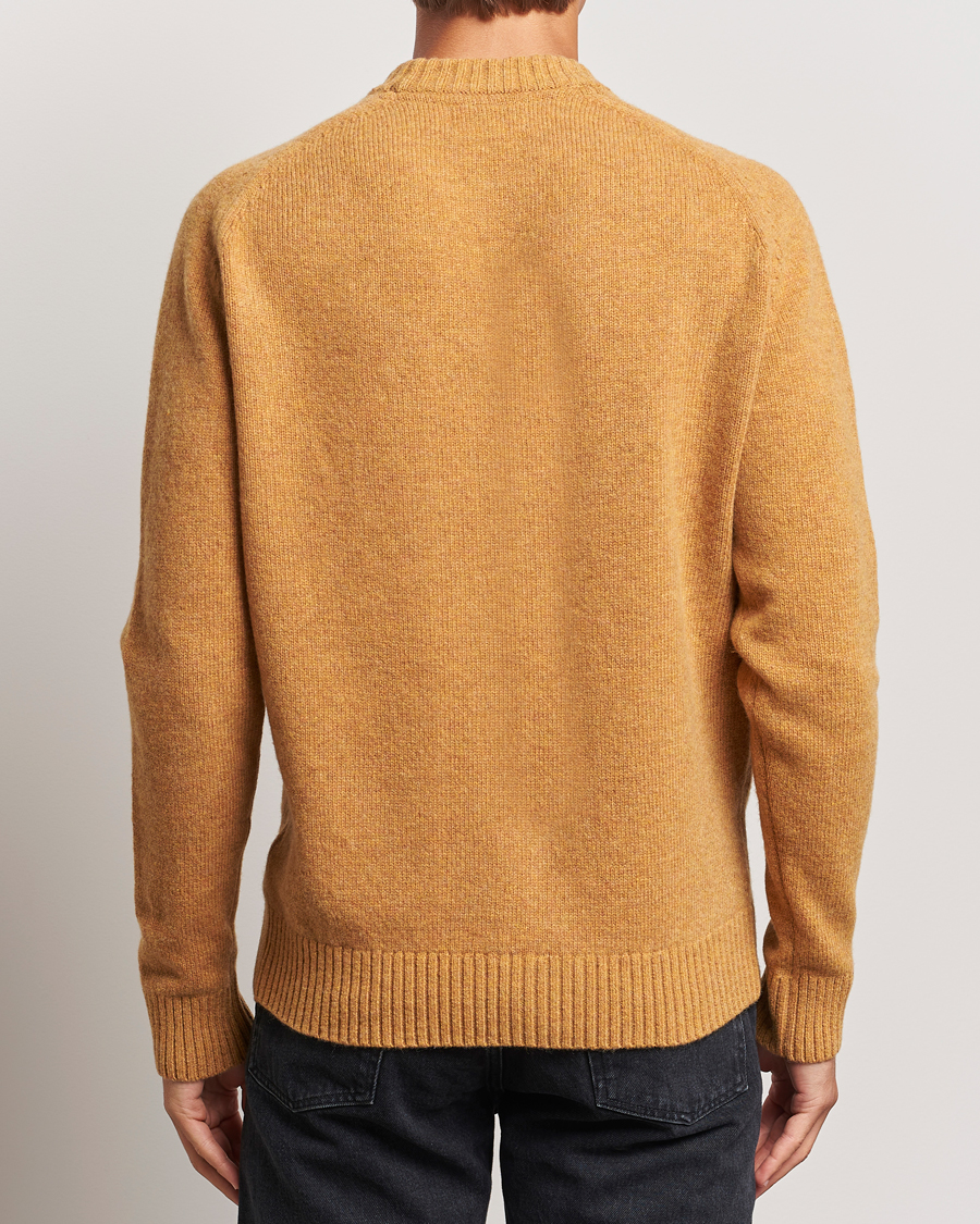 Herr | Tröjor | Barbour Lifestyle | Grangetown Lambswool Crewneck Harvest Gold