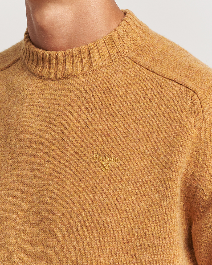 Herr | Tröjor | Barbour Lifestyle | Grangetown Lambswool Crewneck Harvest Gold