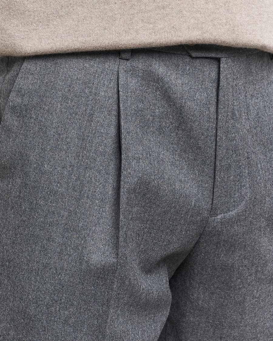 Herr | Byxor | Brunello Cucinelli | Slim Fit Pleated Flannel Trousers Grey Melange