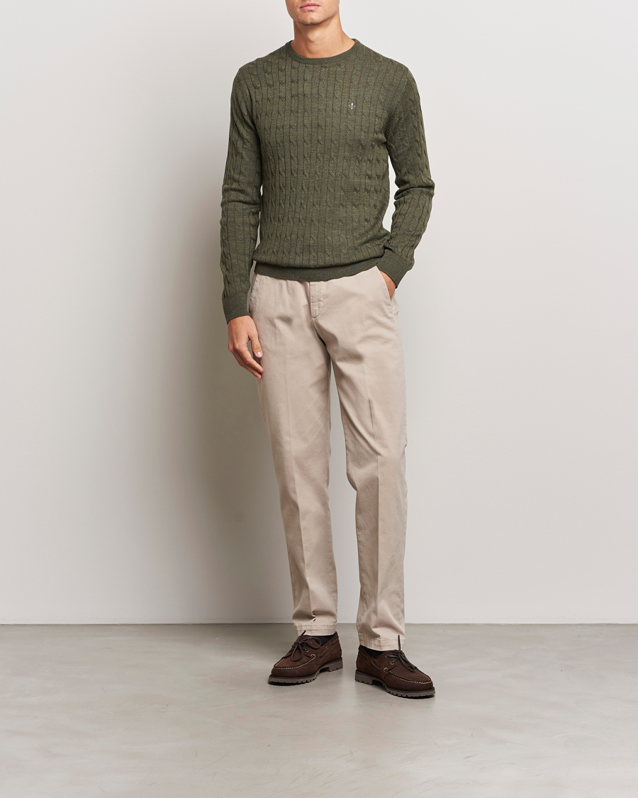Herr | Tröjor | Morris | Merino Cable O-Neck Olive