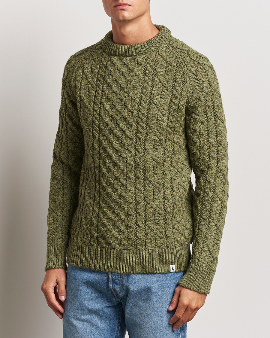 Herr | Tröjor | Peregrine | Hudson Wool Aran Knitted Jumper Apple