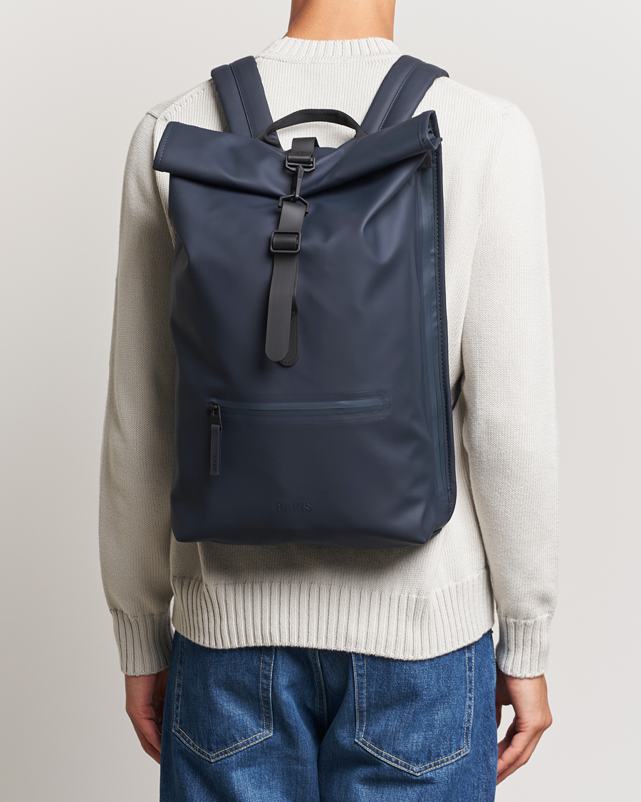 Herr | Väskor | RAINS | Rolltop Rucksack Navy