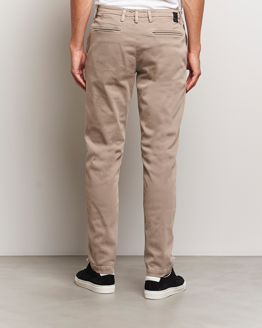 Herr | Byxor | Replay | Benni Hyperflex X-Lite Chinos Sand