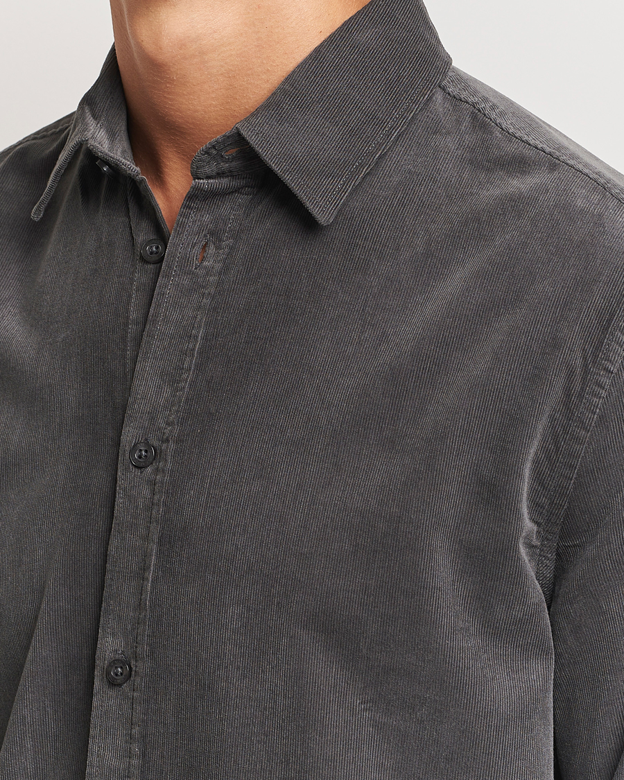 Herr | Skjortor | Samsøe Samsøe | Liam Baby Cord Shirt Volcanic Ash