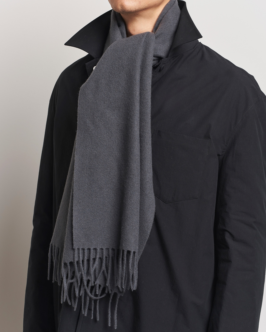 Herr | Samsøe Samsøe Efin Wool Scarf Black Oyster | Samsøe Samsøe | Efin Wool Scarf Black Oyster