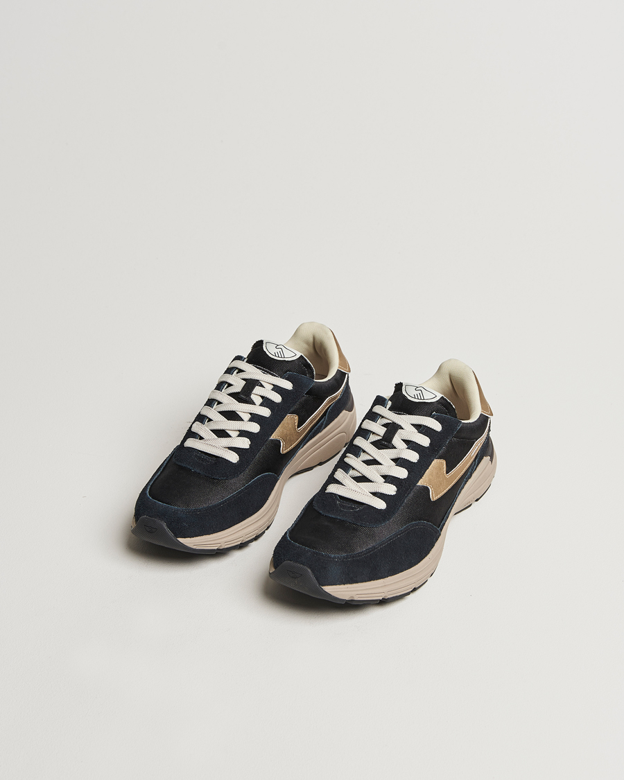Herr | Sneakers | Stepney Workers Club | Osier S-Strike Runner Sneaker Black Gold