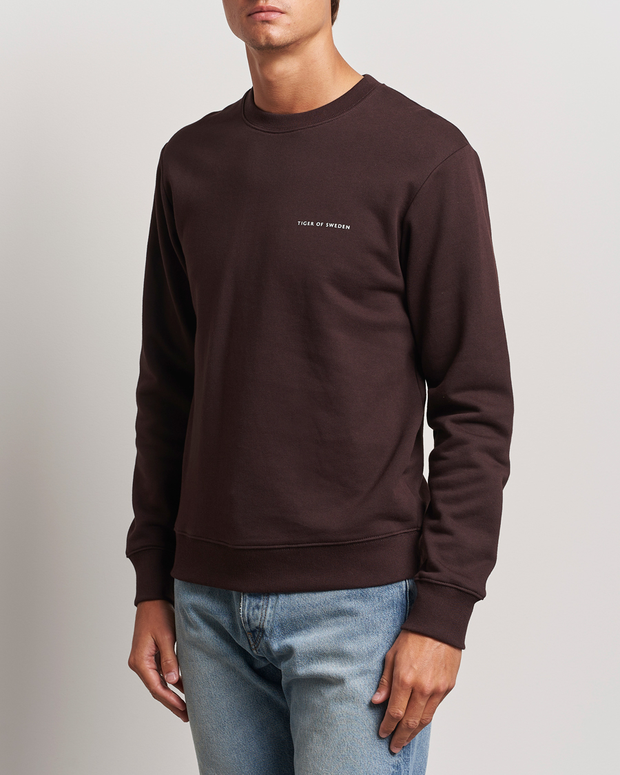 Herr | Tröjor | Tiger of Sweden | Emerson Crew Neck Sweatshirt Dark Chocolate