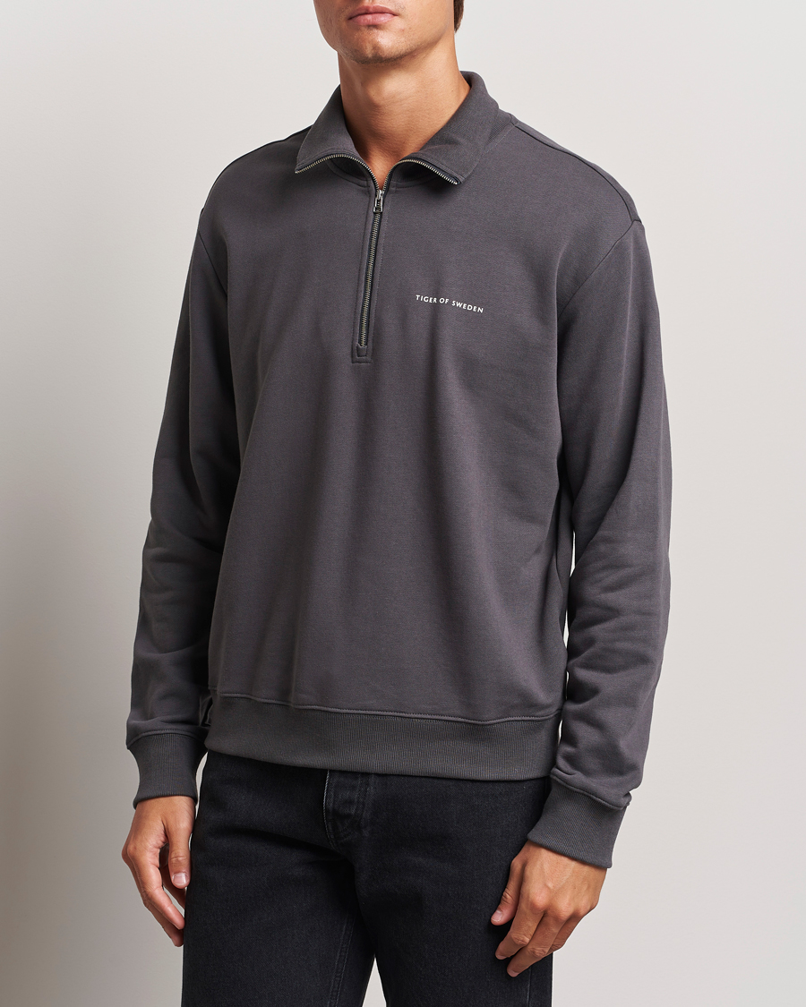Herr | Tröjor | Tiger of Sweden | Marlon Half Zip Sweatshirt Charcoal