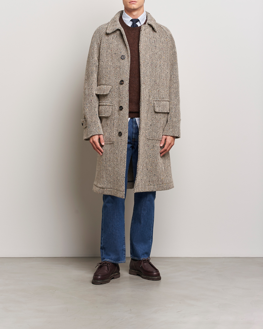 Herr | Jackor | Drake's | Herringbone Tweed Raglan Coat Oat Fleck