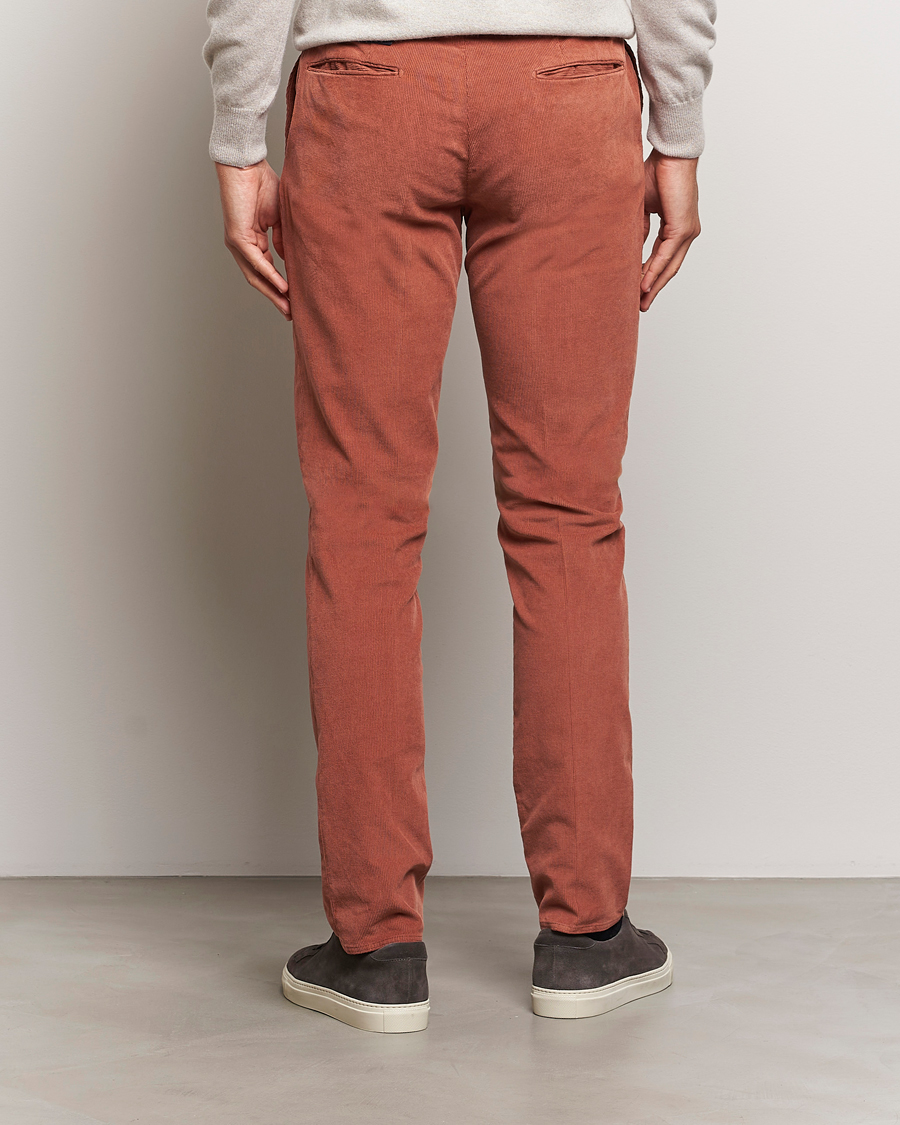 Herr | Byxor | Incotex | Slim Fit Baby Corduroy Trousers Vintage Red