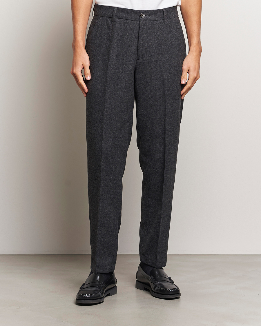 Herr | Byxor | LES DEUX | Como Reg Wool Pants Charcoal Melange