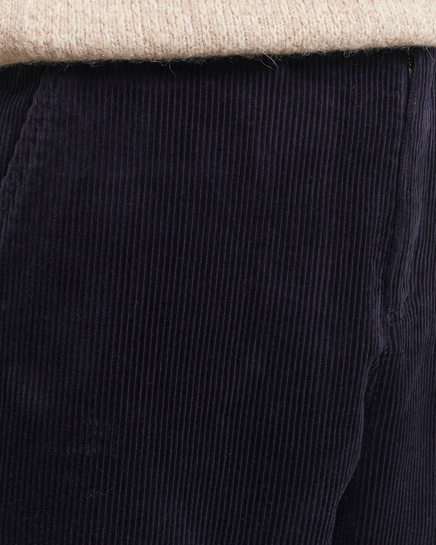 Herr | Byxor | LES DEUX | Kody Heavy Corduroy Pants Dark Navy