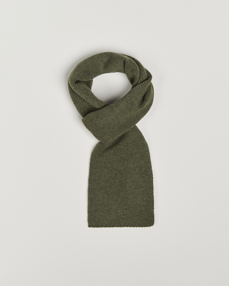 Herr | Piacenza Cashmere Short Loop Cashmere Scarf Olive | Piacenza Cashmere | Short Loop Cashmere Scarf Olive