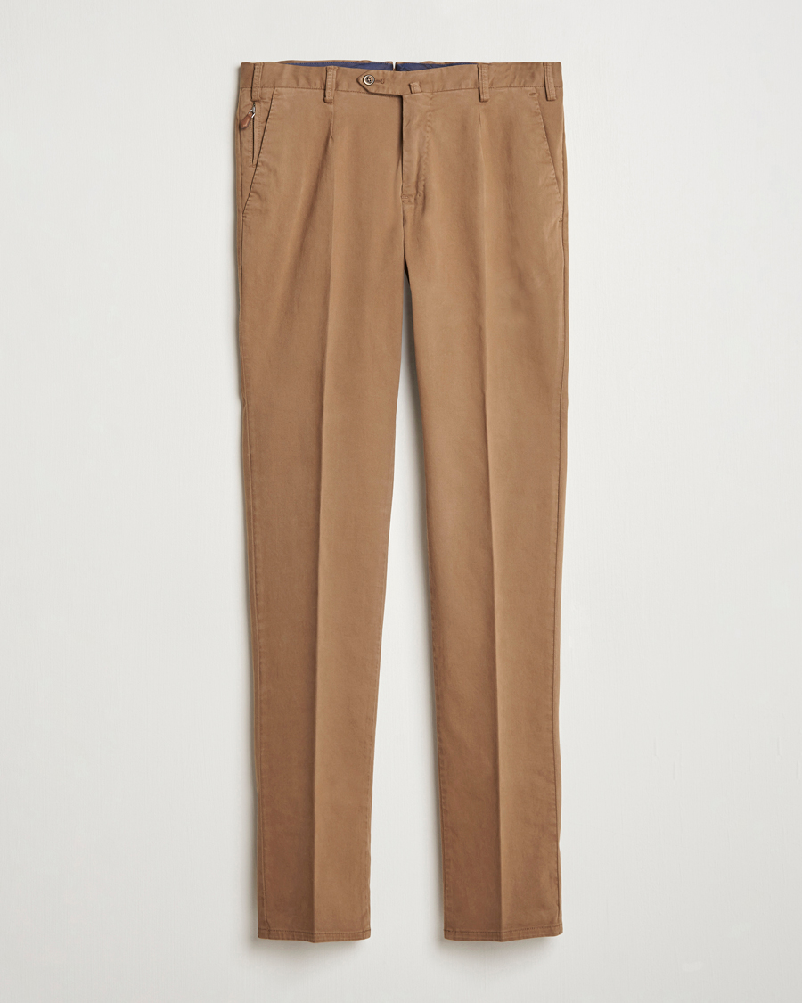 Herr | Byxor | PT01 | Slim Fit Pleated Cotton Trousers Brown