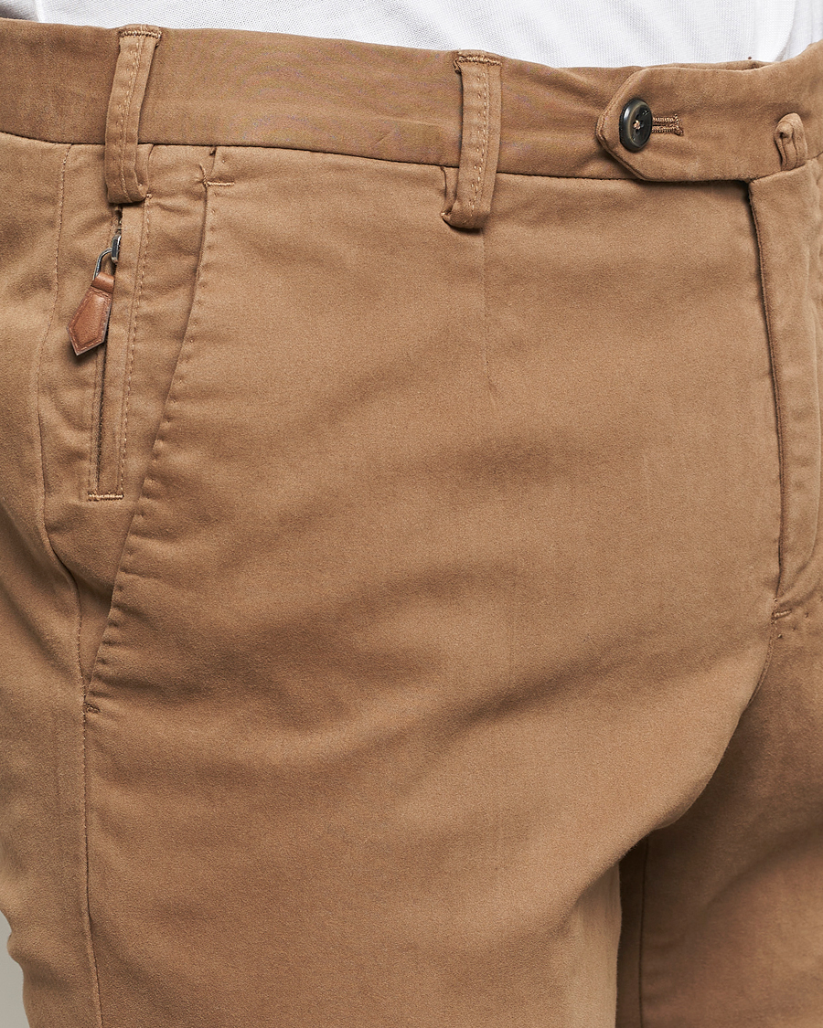 Herr | Byxor | PT01 | Slim Fit Pleated Cotton Trousers Brown