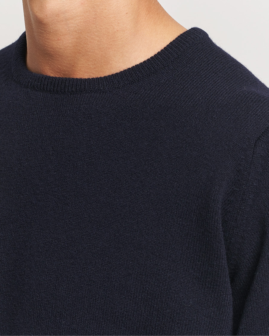 Herr | Tröjor | William Lockie | Rob Lambswool Crewneck Navy