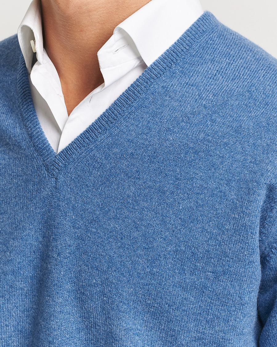 Herr | Tröjor | William Lockie | Rob Lambswool V-Neck Clyde