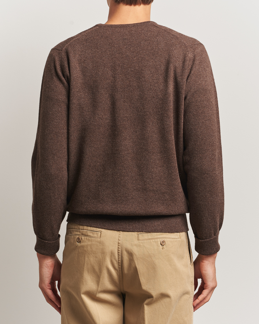 Herr | Tröjor | William Lockie | Rob Lambswool V-Neck Mocha