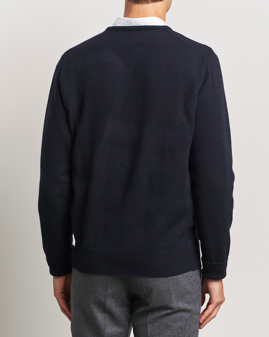 Herr | Tröjor | William Lockie | Rob Lambswool V-Neck Navy