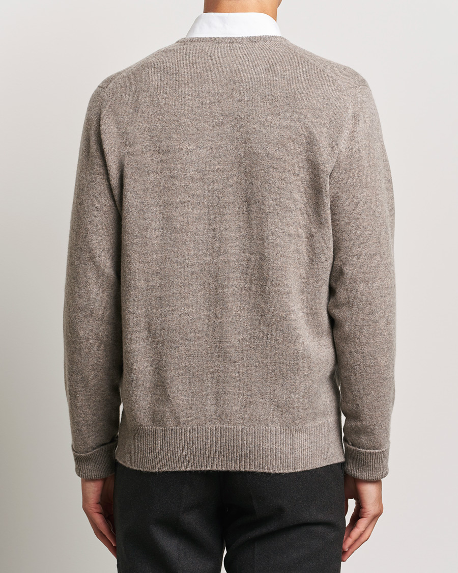 Herr | Tröjor | William Lockie | Rob Lambswool V-Neck Vole