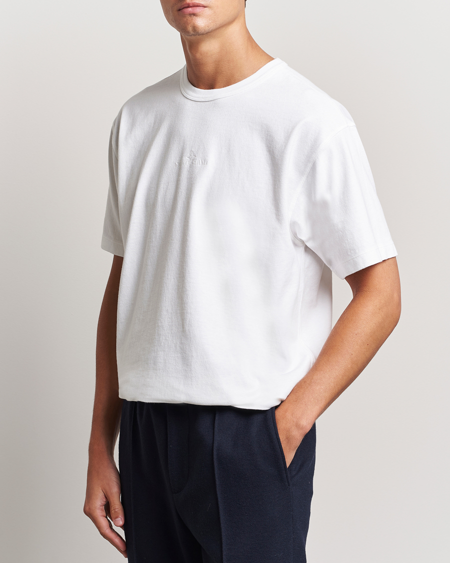 Herr | T-Shirts | Stone Island | Old Dyed Cotton Logo T-Shirt White