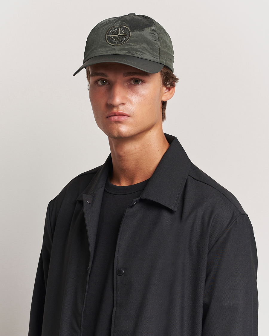 Herr | Stone Island Nylon Metal Logo Cap Musk | Stone Island | Nylon Metal Logo Cap Musk