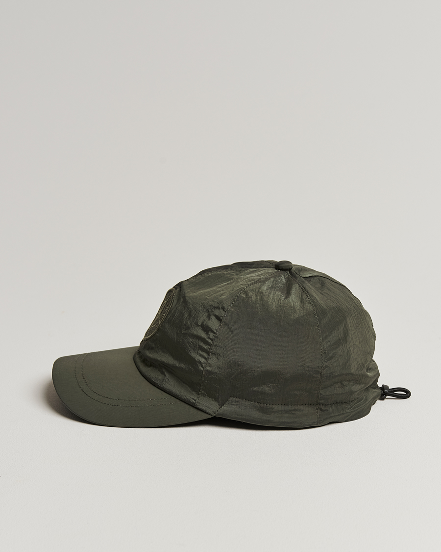 Herr | Stone Island Nylon Metal Logo Cap Musk | Stone Island | Nylon Metal Logo Cap Musk