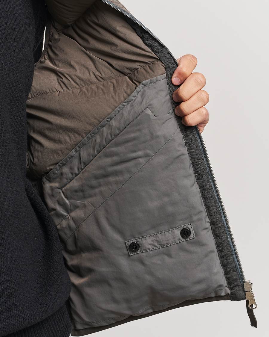Herr | Jackor | Stone Island | Nylon Down-TC Vest Walnut