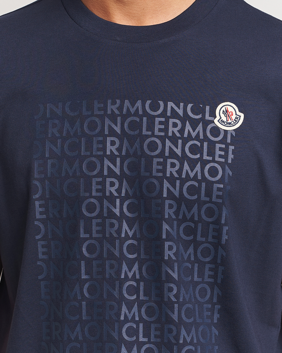 Herr | T-Shirts | Moncler | All Over Lettering T-Shirt Navy