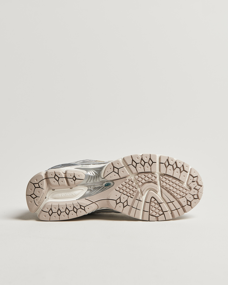 Herr | Sneakers | New Balance | 1906 Sneakers Silver Metallic