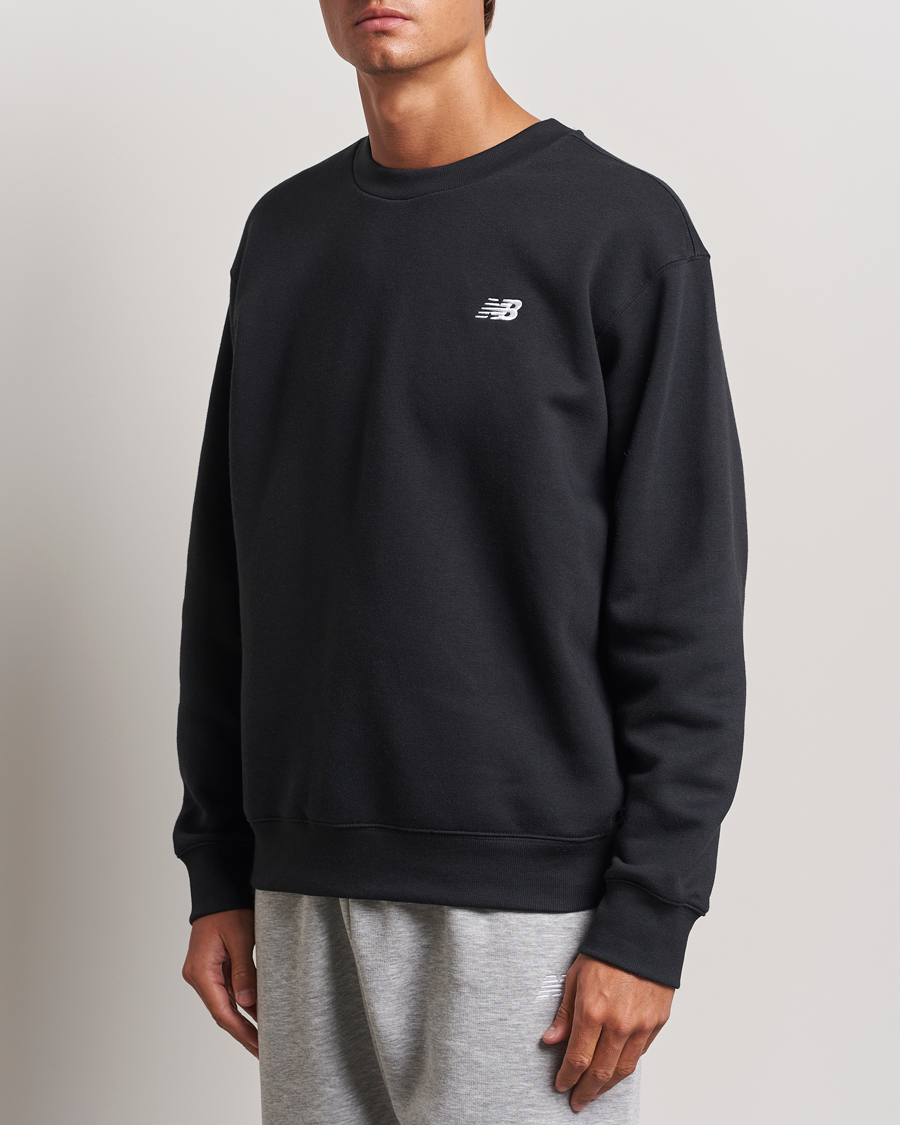 Herr | Tröjor | New Balance | Essentials Fleece Sweatshirt Black