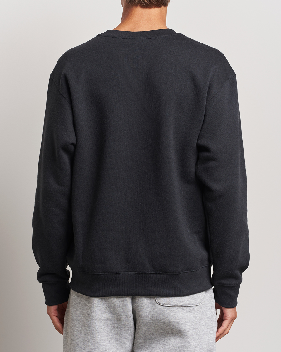 Herr | Tröjor | New Balance | Essentials Fleece Sweatshirt Black