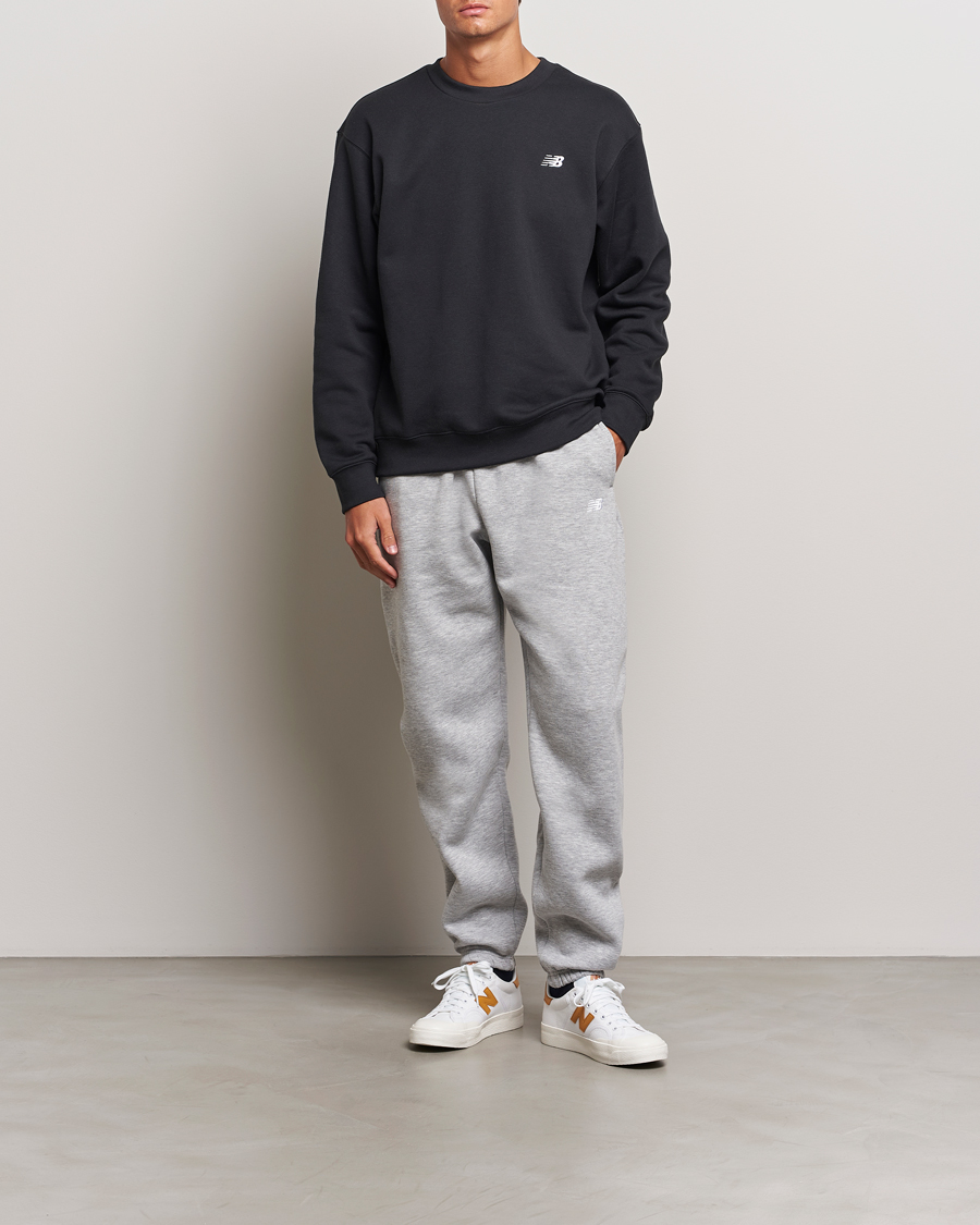 Herr | Byxor | New Balance | Essentials Fleece Sweatpants Athletic Grey