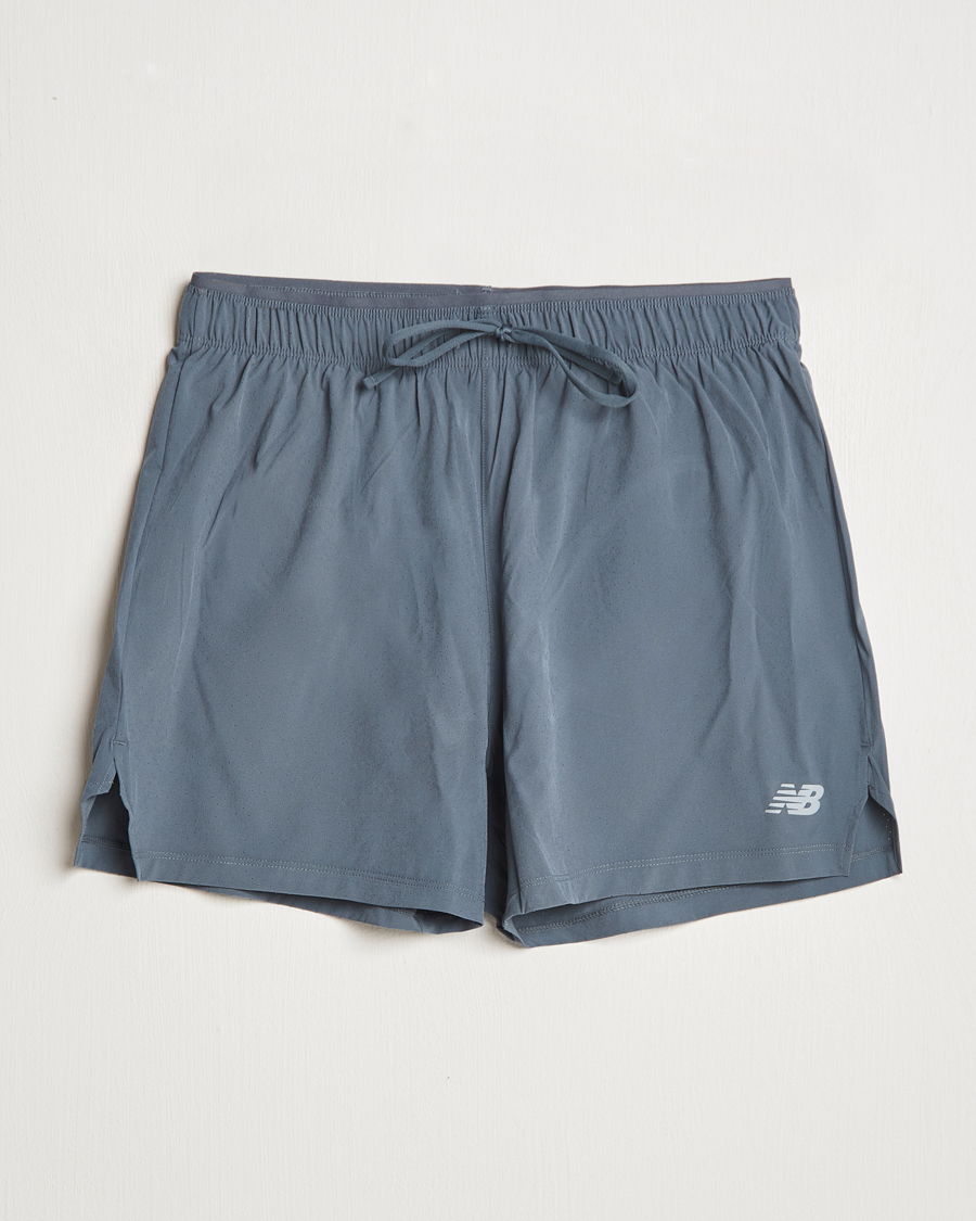 Herr | Shorts | New Balance Running | 5 Inch Run shorts Graphite