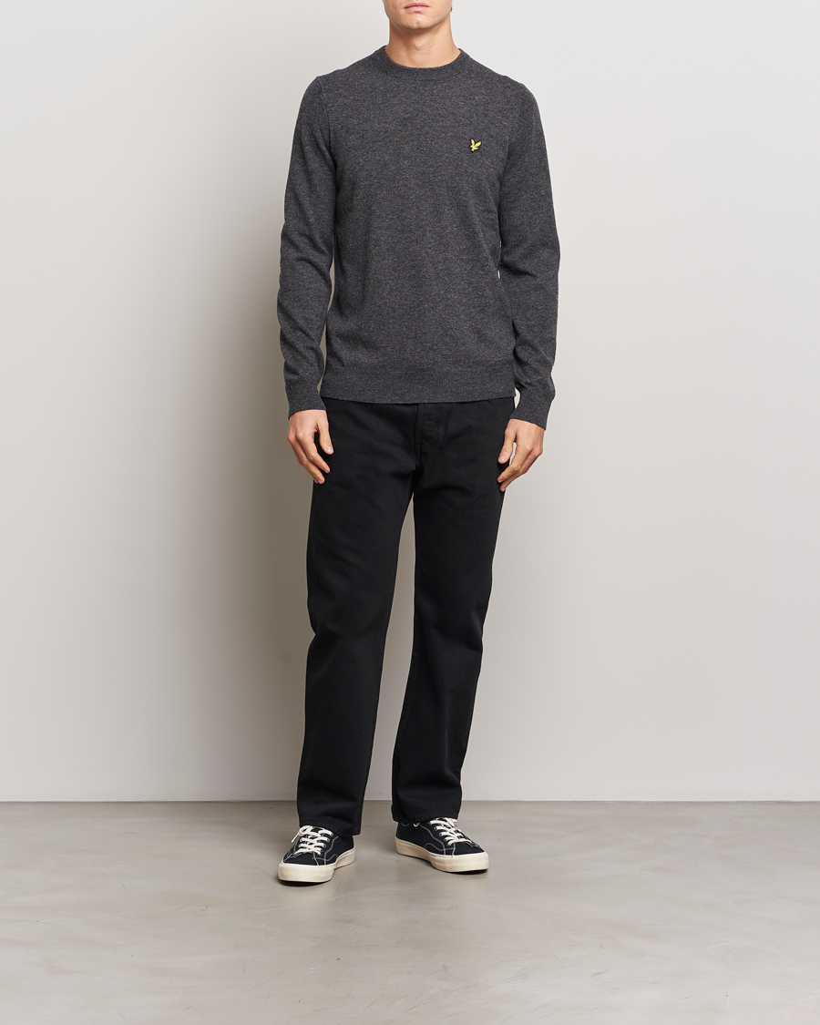 Herr | Tröjor | Lyle & Scott | Lambswool Crew Neck Pullover Charcoal Marl