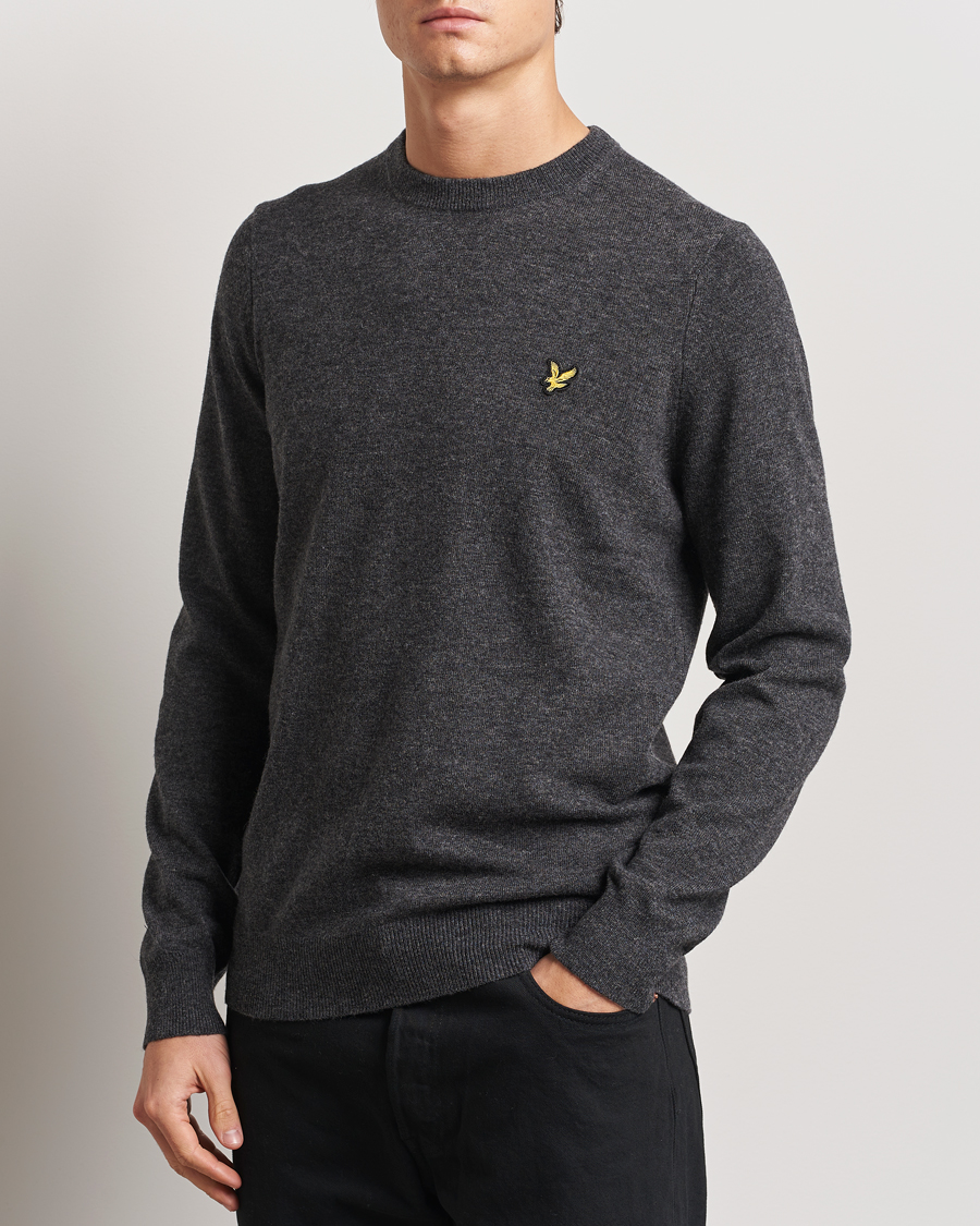 Herr | Tröjor | Lyle & Scott | Lambswool Crew Neck Pullover Charcoal Marl