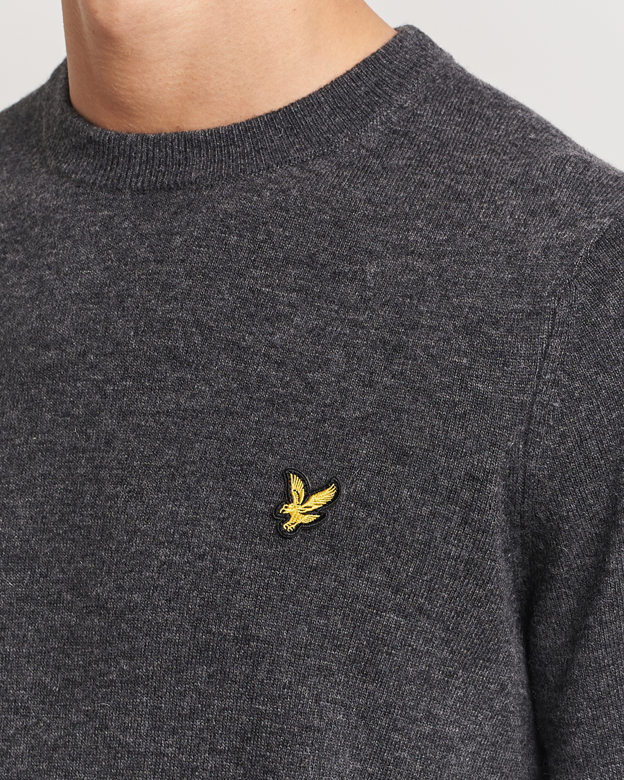 Herr | Tröjor | Lyle & Scott | Lambswool Crew Neck Pullover Charcoal Marl