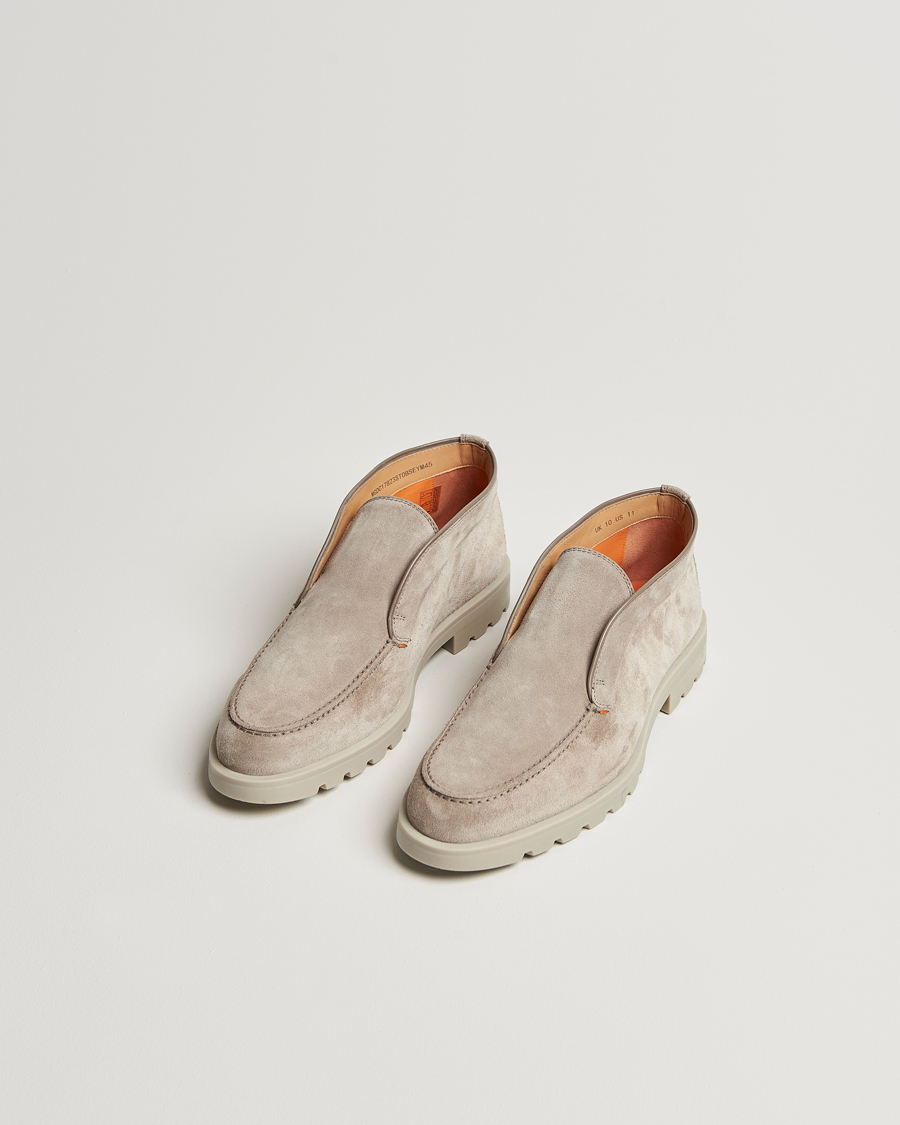Herr | Santoni Open Chukka Boot Taupe Suede | Santoni | Open Chukka Boot Taupe Suede