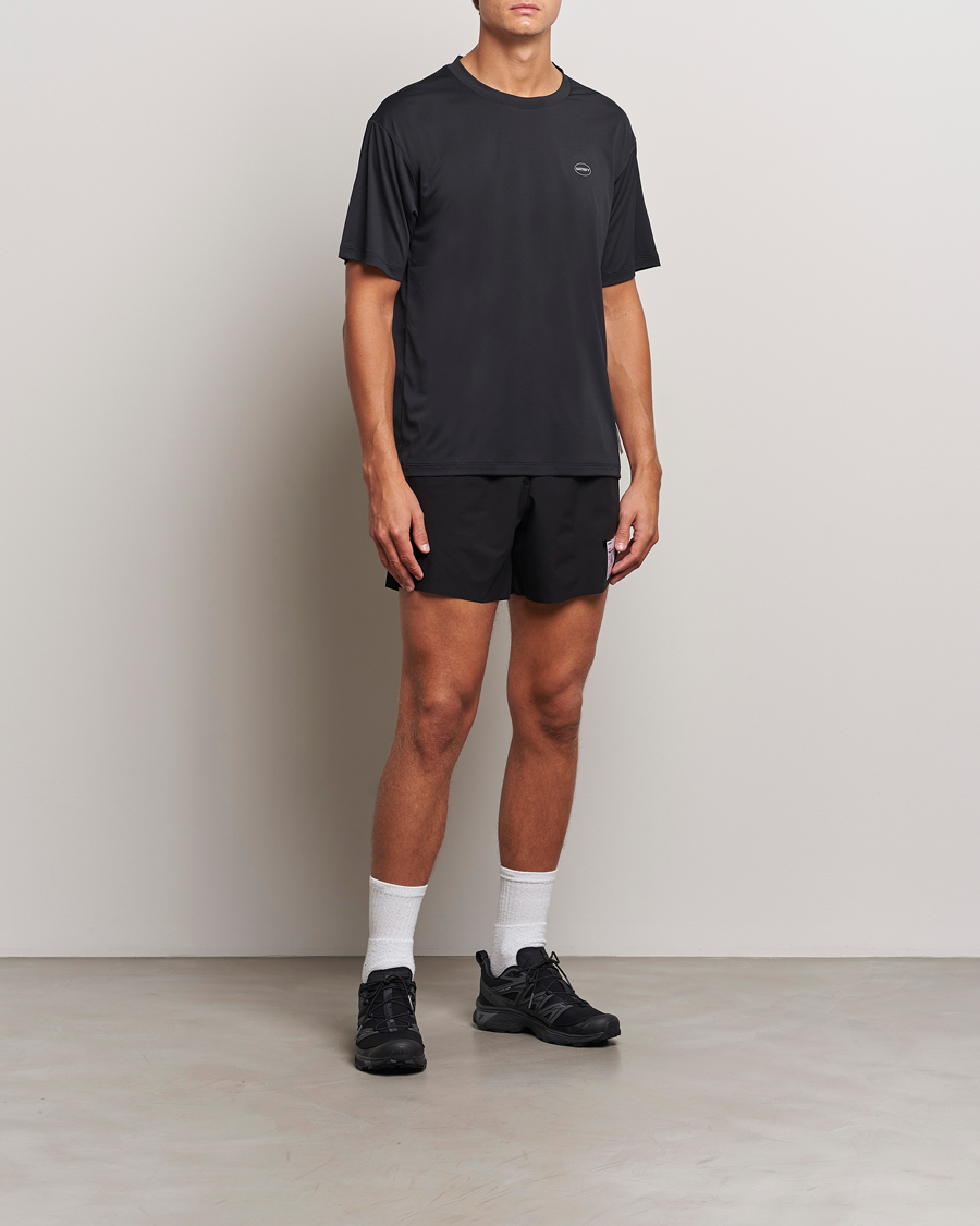 Herr | T-Shirts | Satisfy | AuraLite T-Shirt Black