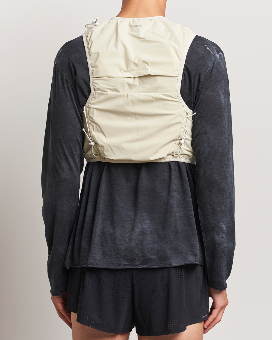 Herr | Satisfy Justice Cordura Hydration Vest Mineral Off White | Satisfy | Justice Cordura Hydration Vest Mineral Off White