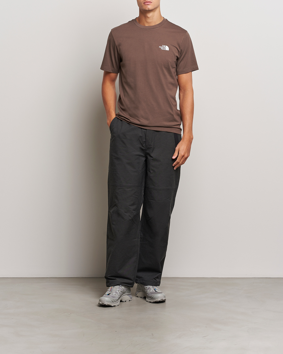 Herr | T-Shirts | The North Face | Simple Dome Tee Dark Brown