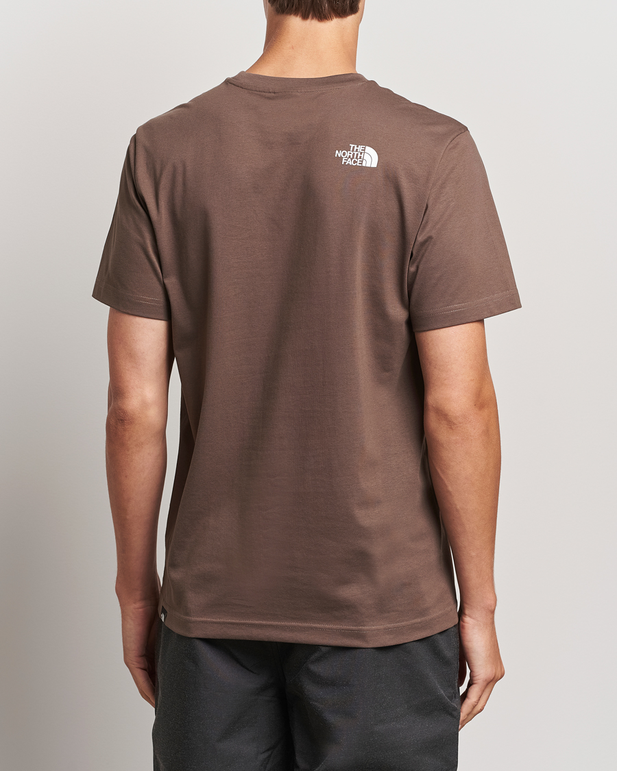 Herr | T-Shirts | The North Face | Simple Dome Tee Dark Brown