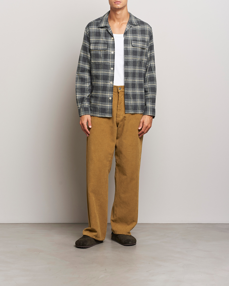 Herr | Byxor | Sunflower | Wide Twist Corduroy Pants Ochre