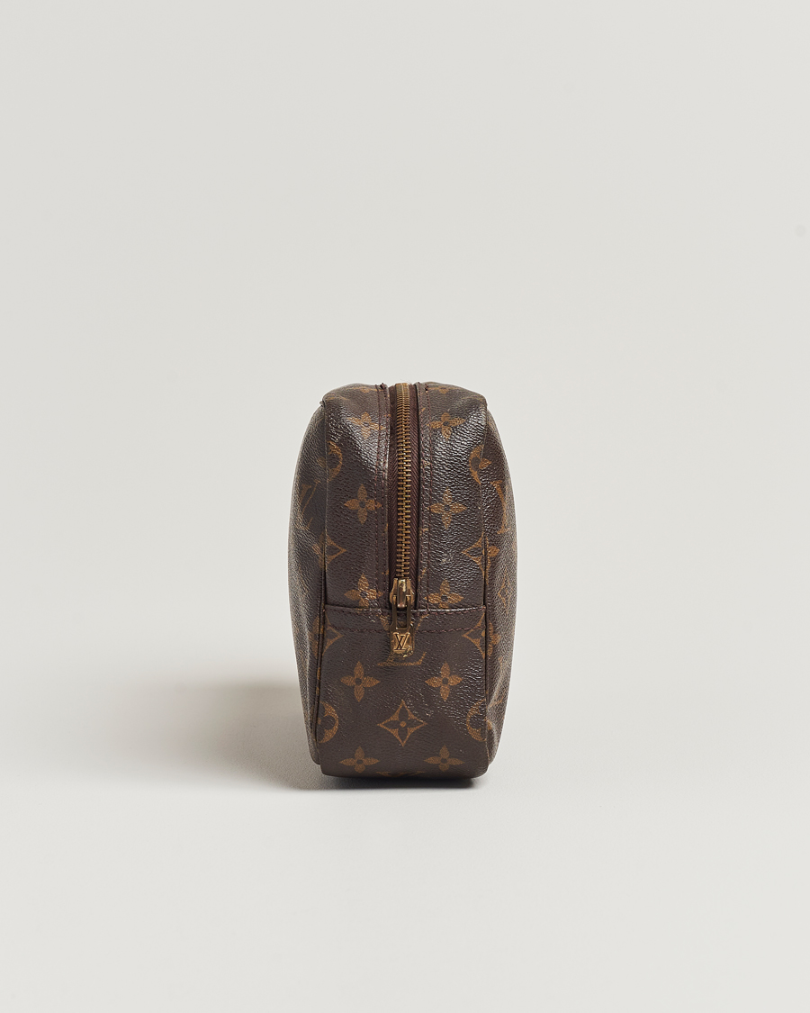 Herr | Louis Vuitton Pre-Owned Trousse de Toilette Washbag Monogram | Louis Vuitton Pre-Owned | Trousse de Toilette Washbag Monogram